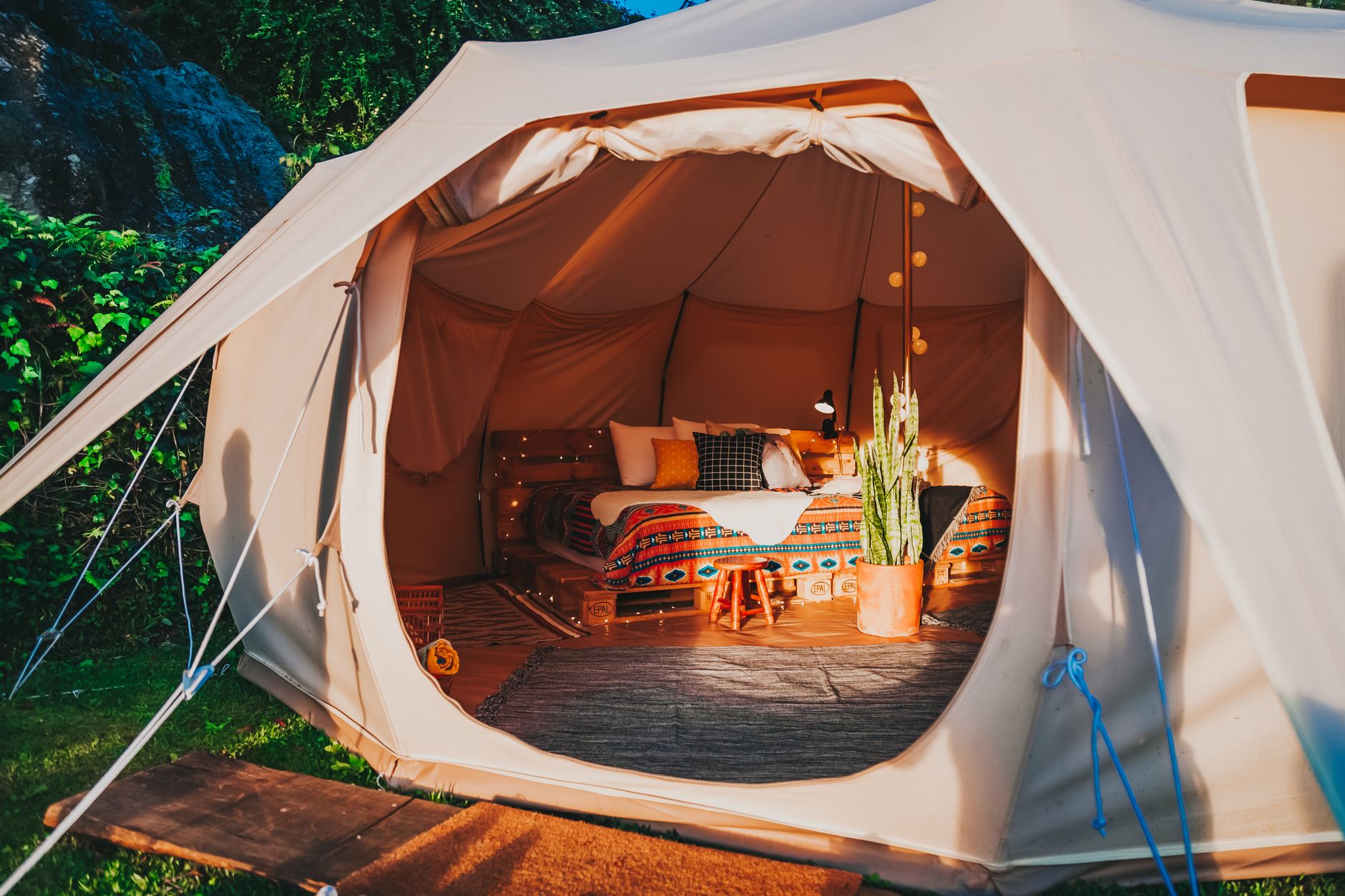 Cabane en bois ou yourte : quelle option choisir